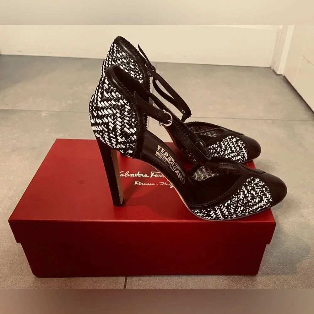 Salvatore Ferragamo T-Strap Pumps - Black / Off White - Size 9.5 - Leather Heels